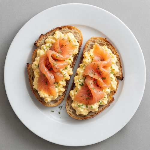 2 Toasts With Scrambled Egg & Cured Salmon 